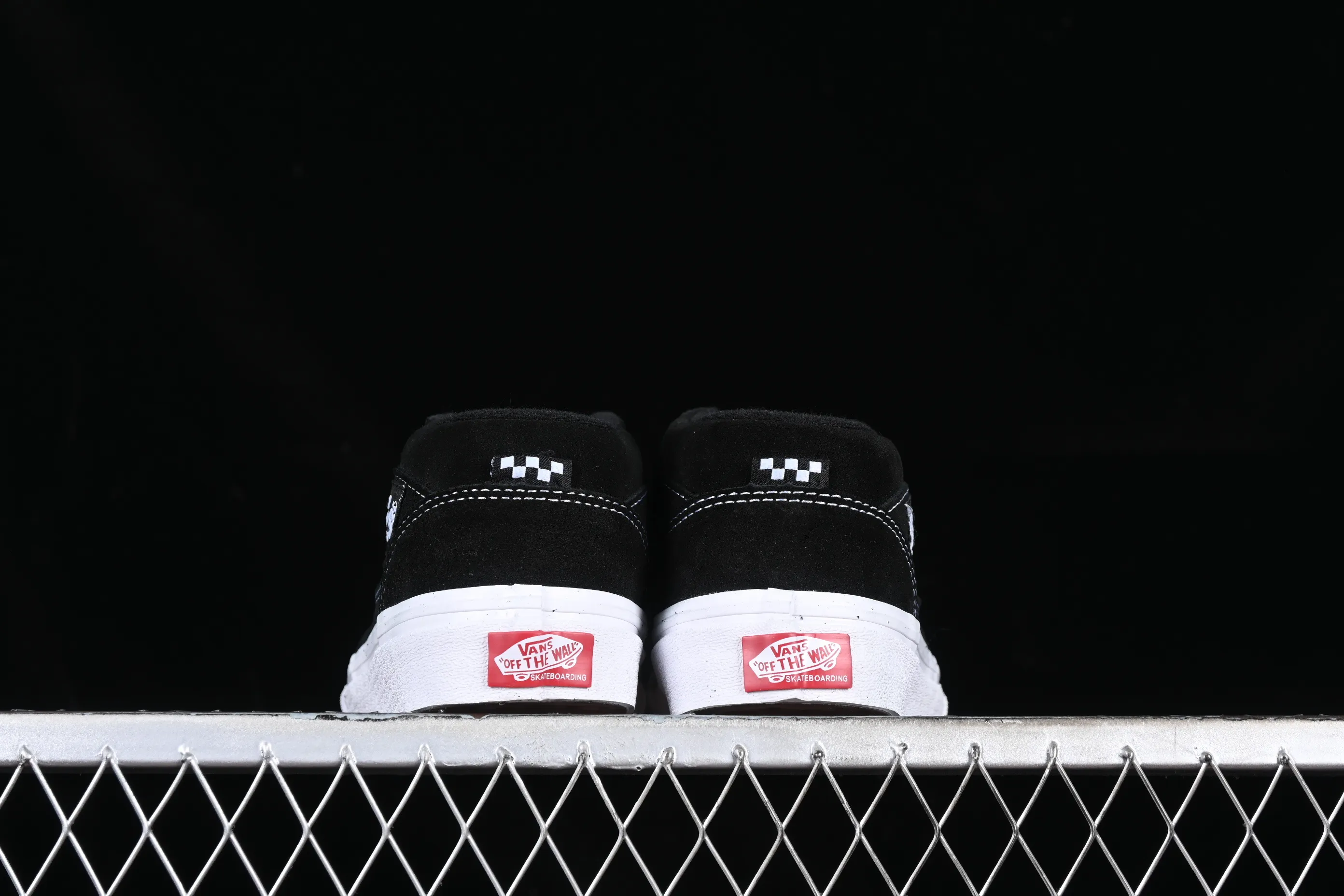 All Categories Vans Vans Series Vans Mid Vans China Vans Half Cab 33 Dx Anaheim Series China Skateboard Shoes VN0A5FCDY28
